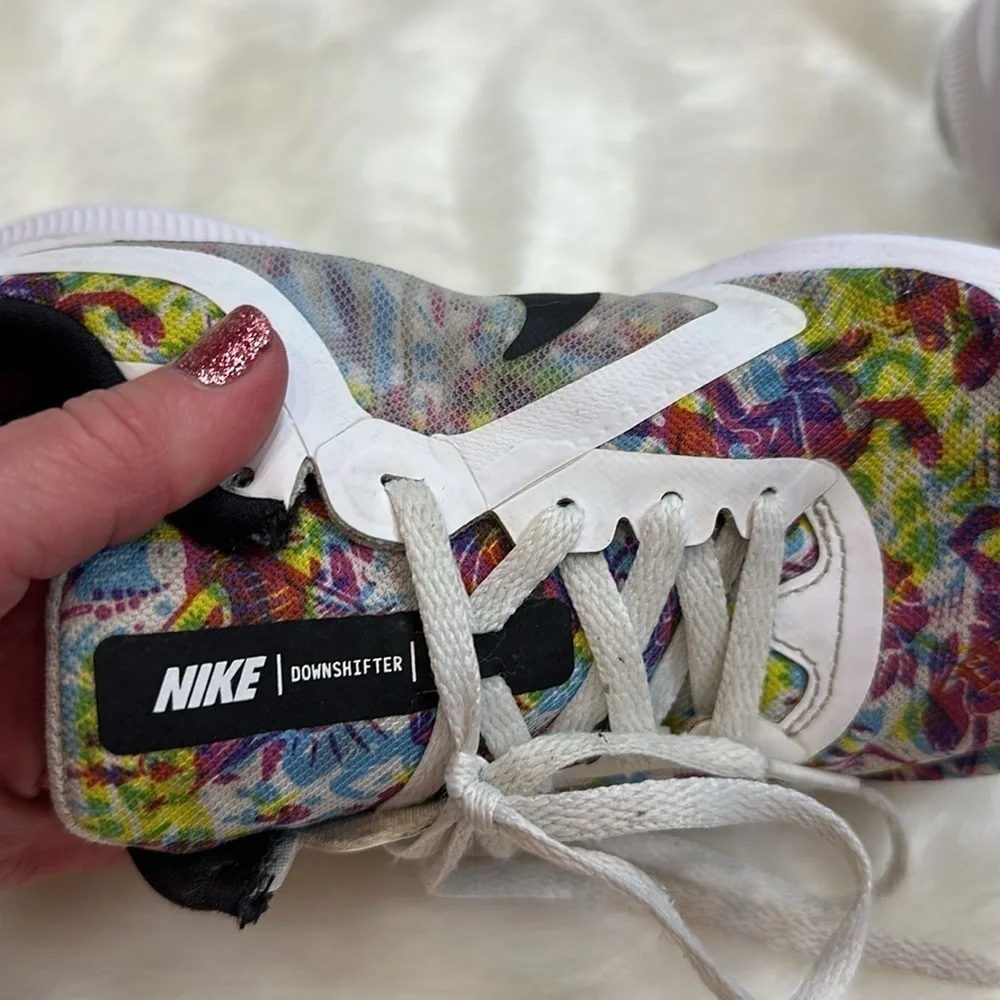 Nike downshifter running shoe US 4.5 Y